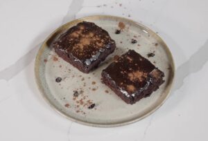 Cocoa Brownies with Chocolate Glaze