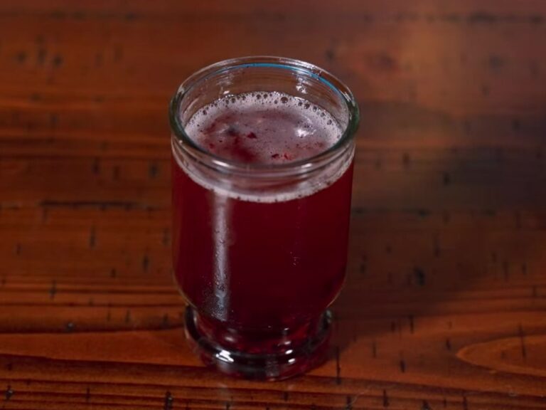 Berry Cherry Whiskey Fizz